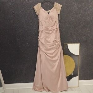 Mother of the Bride Nordstrom La femne  Dress/gown